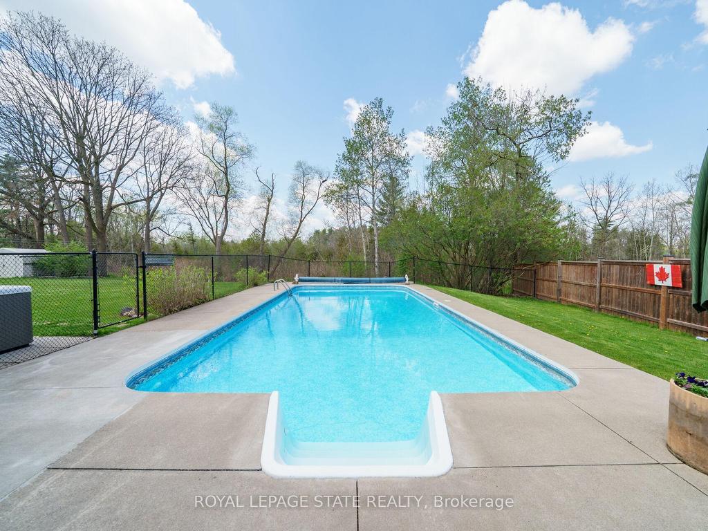 









21


Hughson

Street,
North Dumfries,




ON
N0B 1L0

