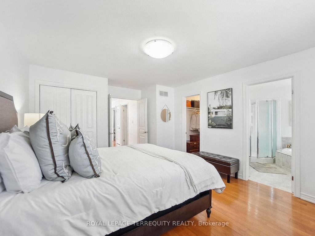 









8465


Kelsey

Crescent,
Niagara Falls,




ON
L2H 0E6


