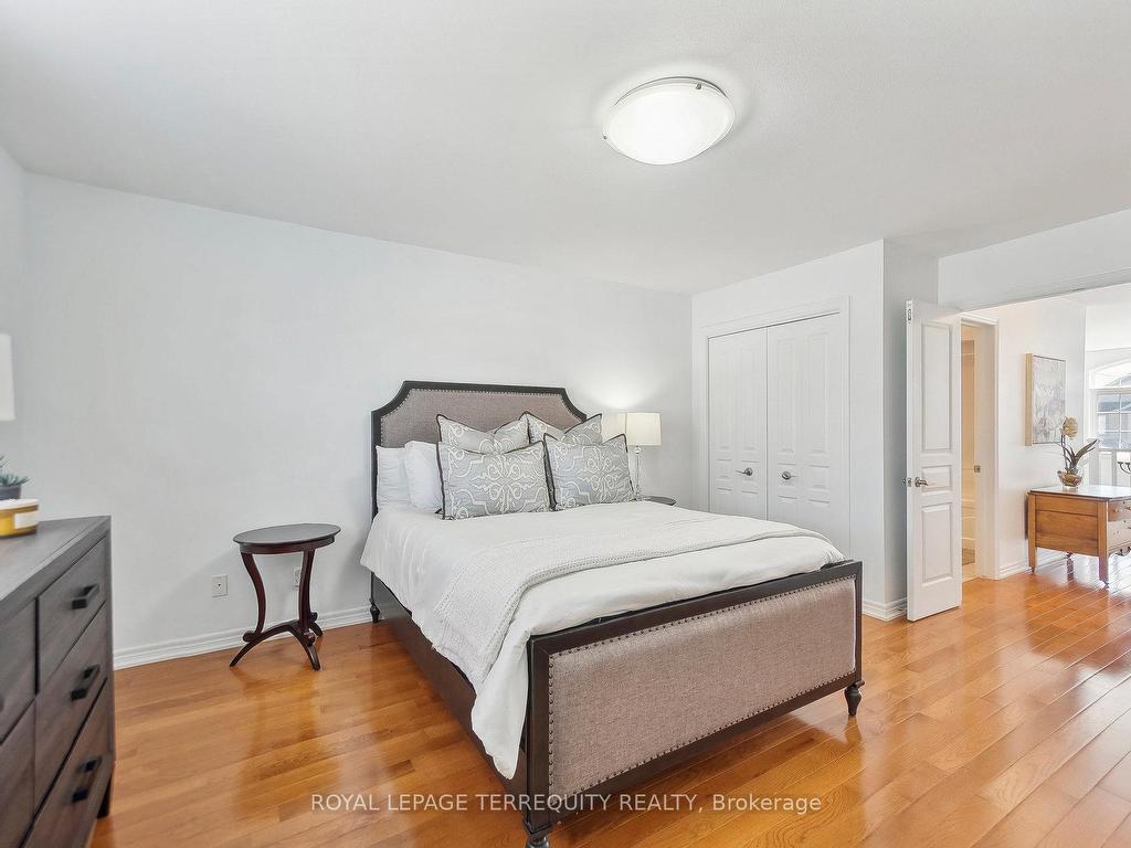 









8465


Kelsey

Crescent,
Niagara Falls,




ON
L2H 0E6

