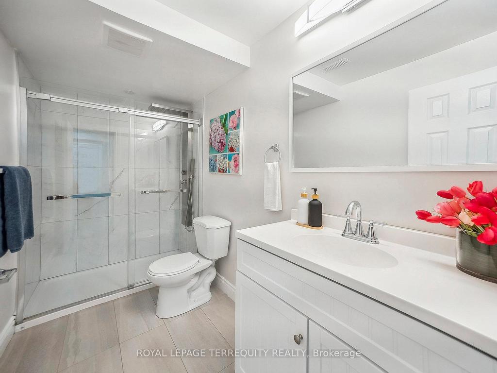 









8465


Kelsey

Crescent,
Niagara Falls,




ON
L2H 0E6


