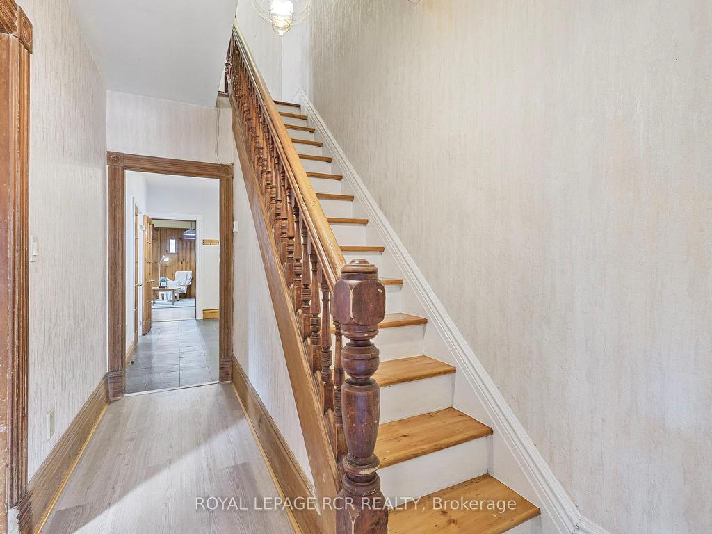 









91


King

Street West,
Caledon,




ON
L7E 1A2

