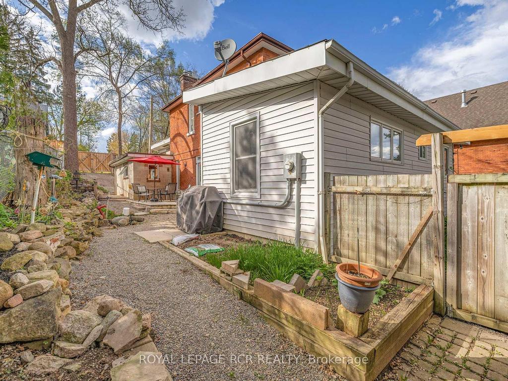 









91


King

Street West,
Caledon,




ON
L7E 1A2

