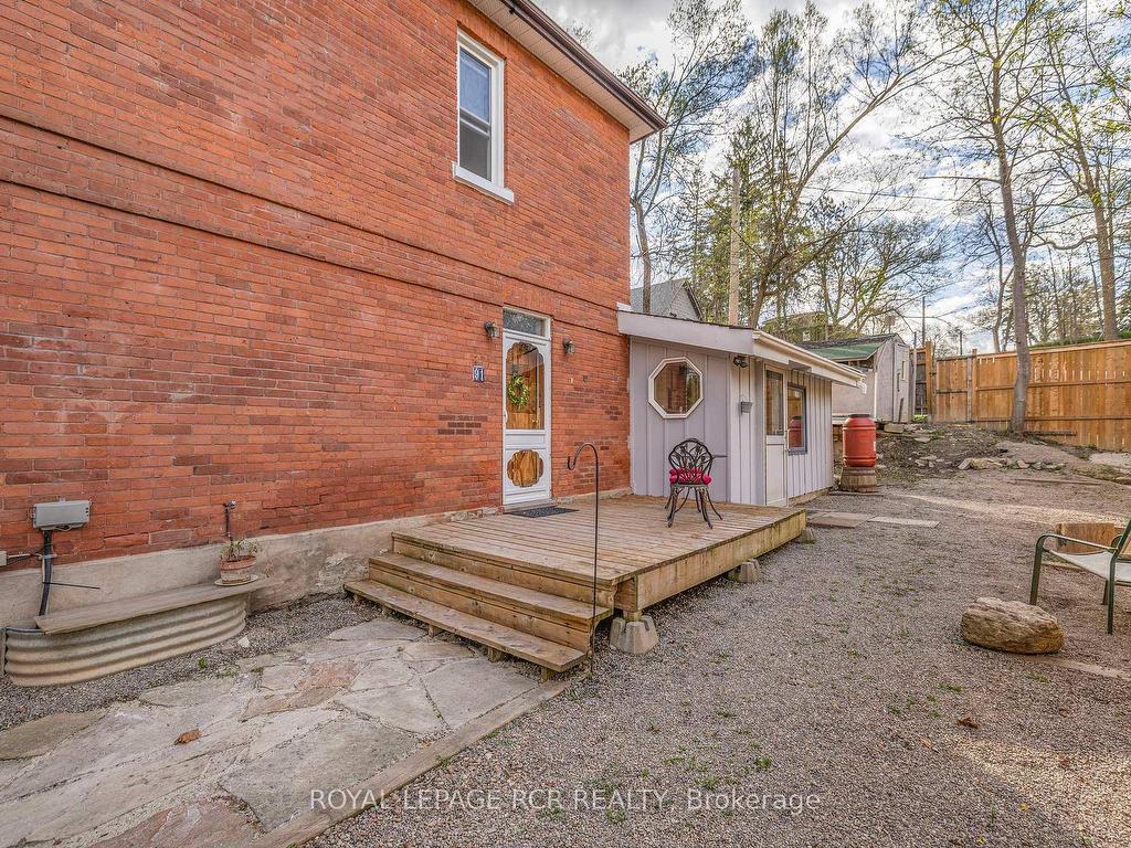 









91


King

Street West,
Caledon,




ON
L7E 1A2

