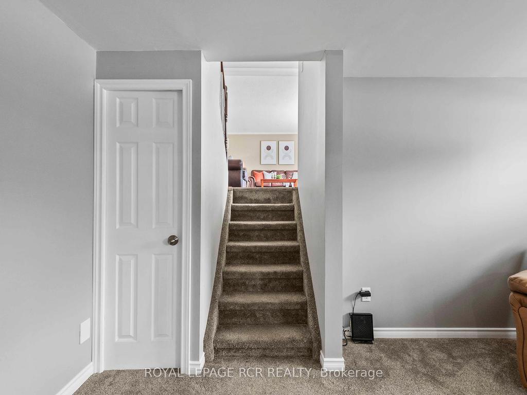 









118


Highland

Drive,
Orangeville,




ON
L9W 3E5

