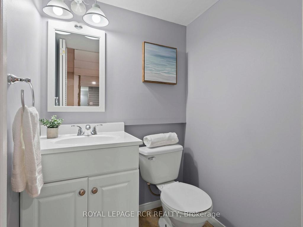 









118


Highland

Drive,
Orangeville,




ON
L9W 3E5

