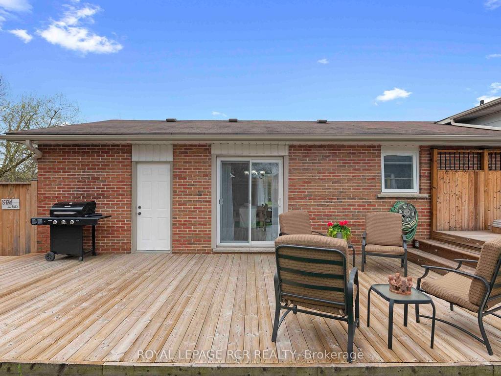 









118


Highland

Drive,
Orangeville,




ON
L9W 3E5

