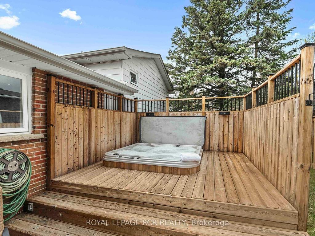 









118


Highland

Drive,
Orangeville,




ON
L9W 3E5

