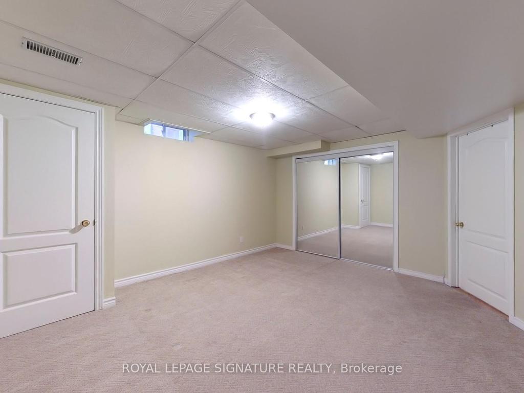 









80


Country Glen

Road,
Markham,




ON
L6B 1B5

