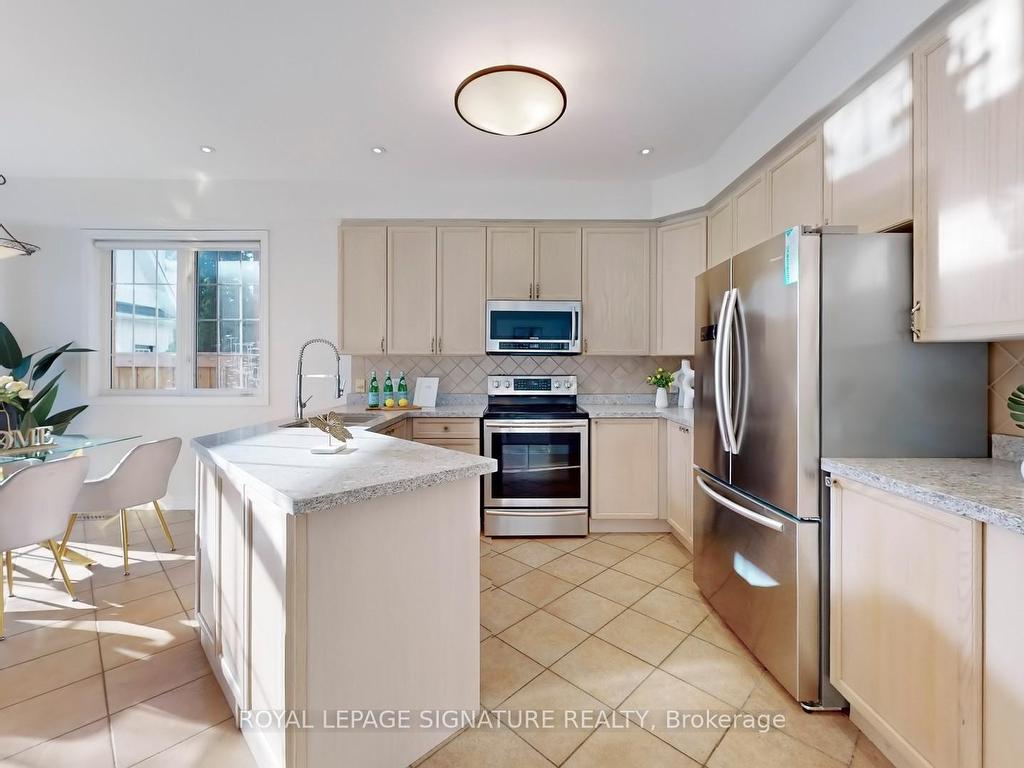 









80


Country Glen

Road,
Markham,




ON
L6B 1B5

