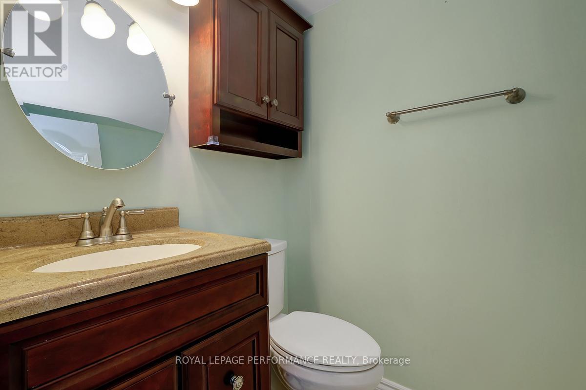 












2105 - 2625 REGINA STREET

,
Ottawa,




Ontario
K2B5W8

