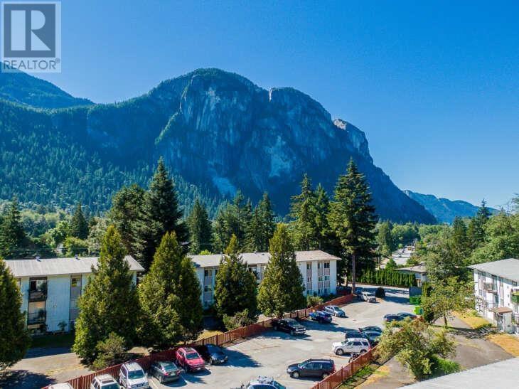 












25 38175 WESTWAY AVENUE

,
Squamish,




British Columbia
V8B0Y4

