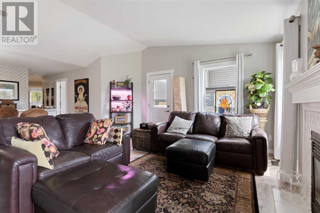 












34 Tararidge Circle NE

,
Calgary,




Alberta
T3J3W4

