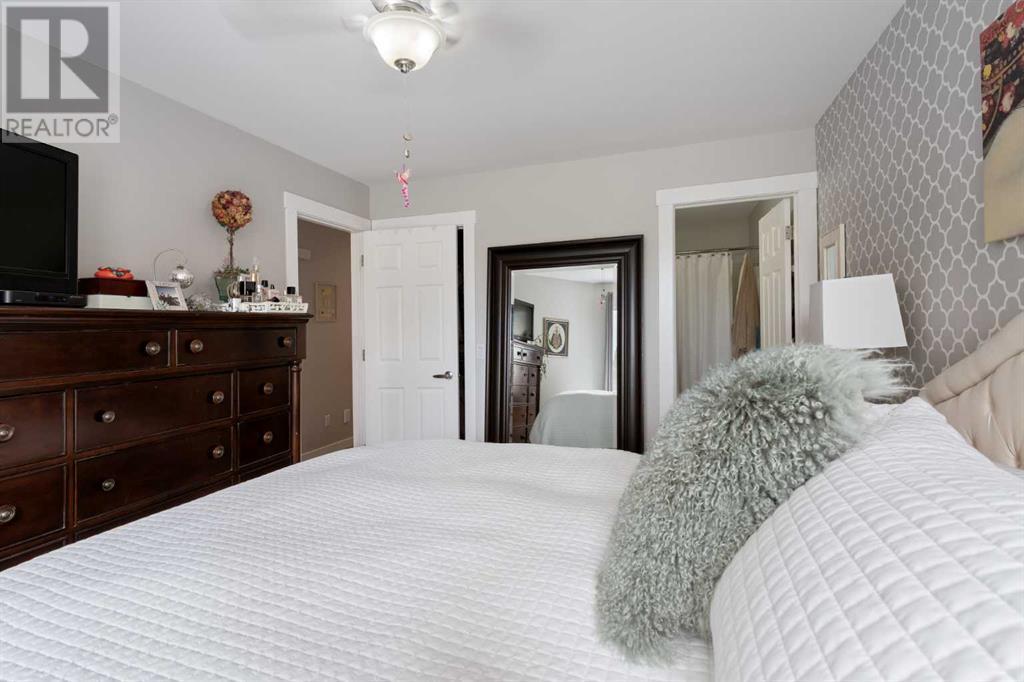 












34 Tararidge Circle NE

,
Calgary,




Alberta
T3J3W4


