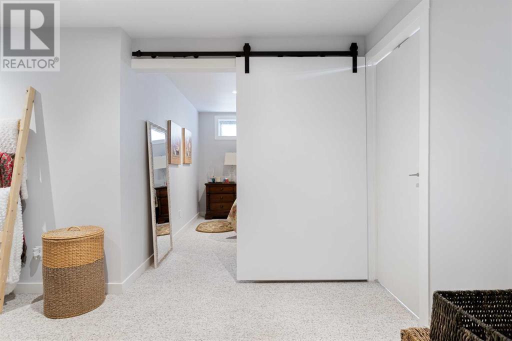 












34 Tararidge Circle NE

,
Calgary,




Alberta
T3J3W4


