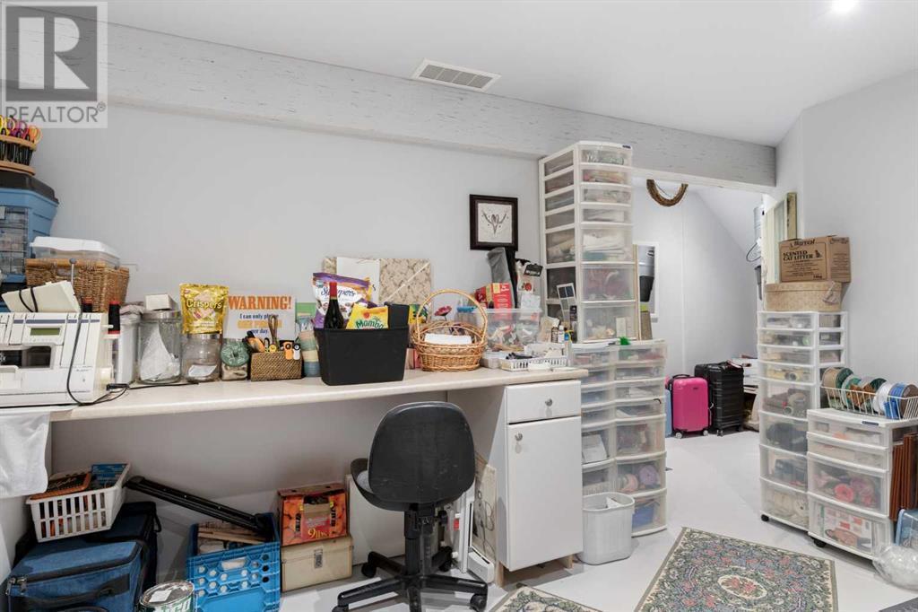 












34 Tararidge Circle NE

,
Calgary,




Alberta
T3J3W4

