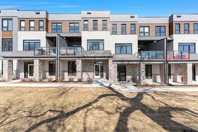 









763


North

DR, 3,
Winnipeg,




MB
R3T 0A3

