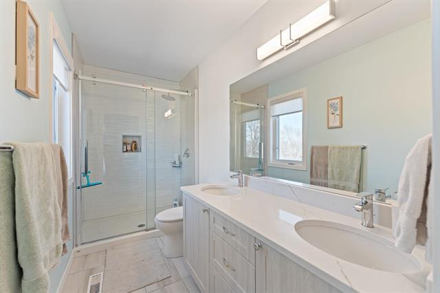 









763


North

DR, 3,
Winnipeg,




MB
R3T 0A3

