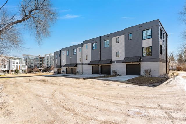 









763


North

DR, 3,
Winnipeg,




MB
R3T 0A3

