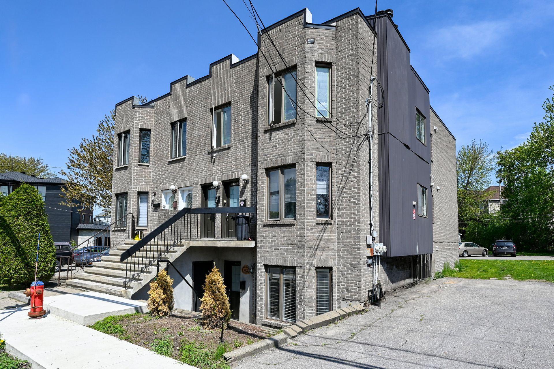 









1009


Ch. du Bord-de-l'Eau

,
Laval (Sainte-Dorothée),




QC
H7Y1A5

