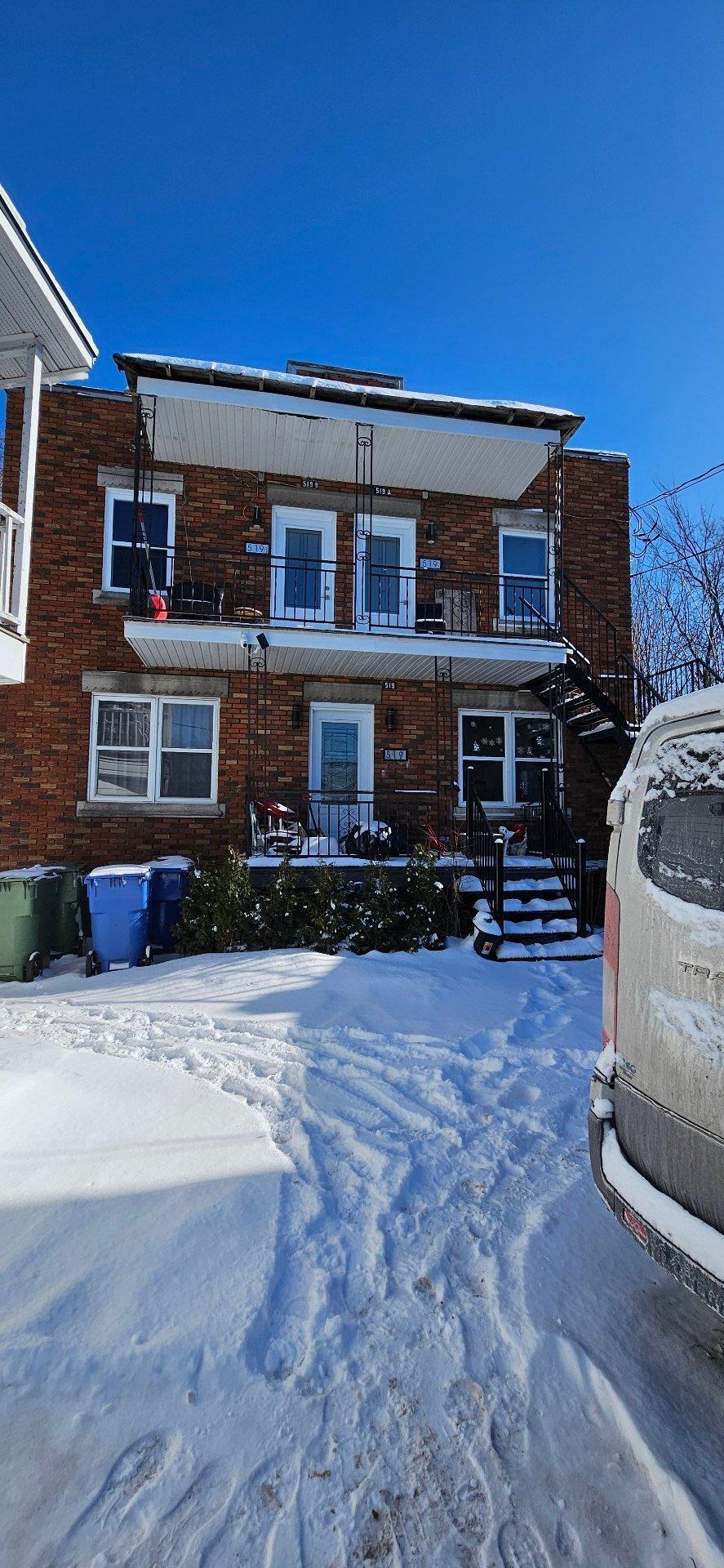 









519

 - 523


Rue St-Georges (Lafontaine)

,
Saint-Jérôme,




QC
J7Z5B6

