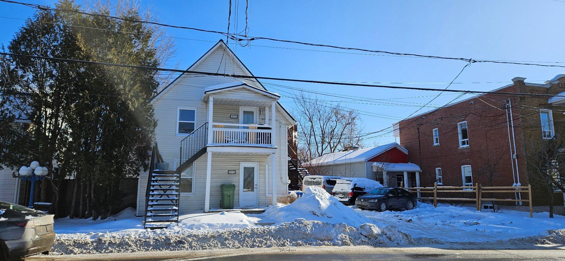 









519

 - 523


Rue St-Georges (Lafontaine)

,
Saint-Jérôme,




QC
J7Z5B6

