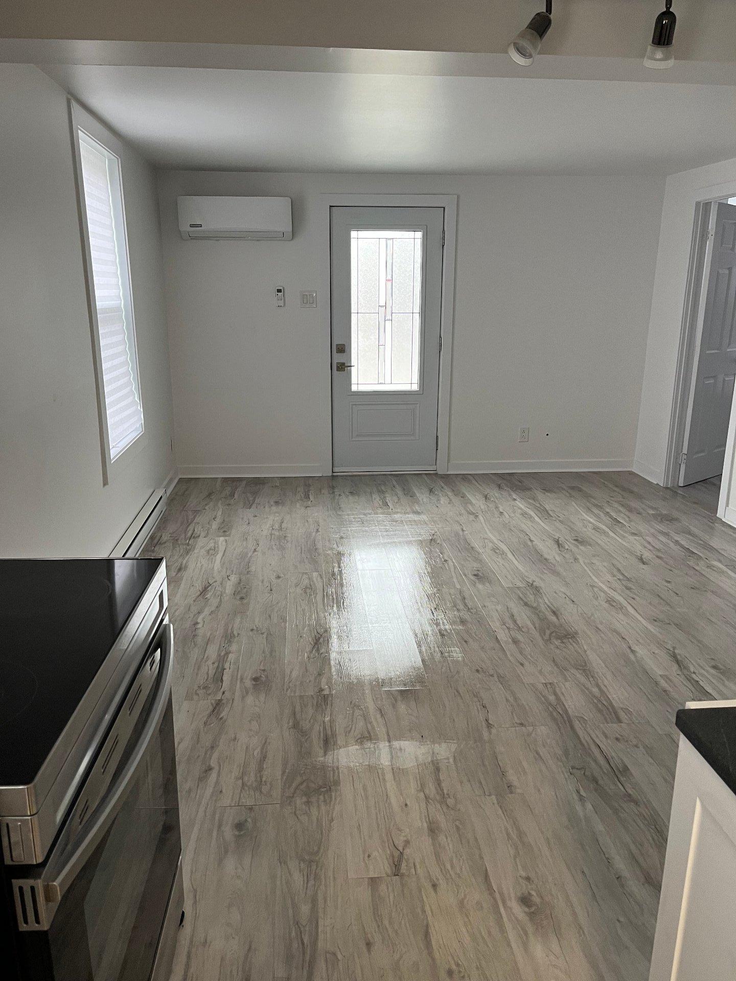 









519

 - 523


Rue St-Georges (Lafontaine)

,
Saint-Jérôme,




QC
J7Z5B6

