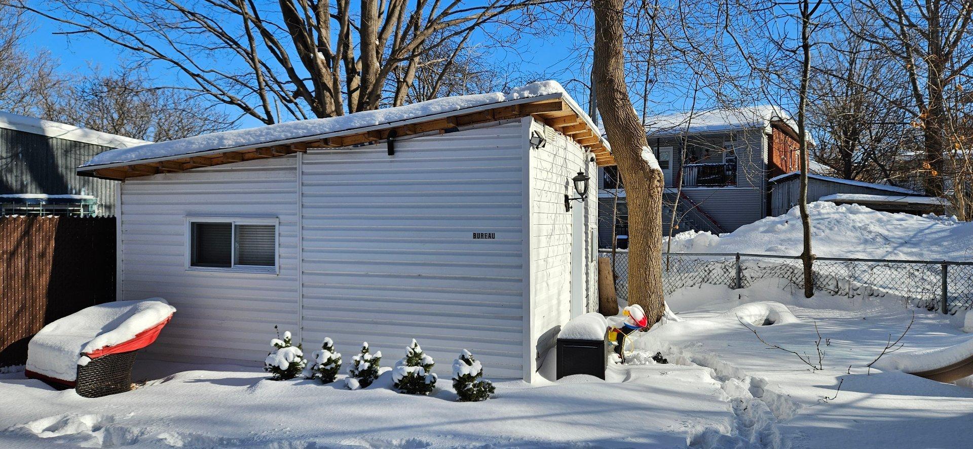 









519

 - 523


Rue St-Georges (Lafontaine)

,
Saint-Jérôme,




QC
J7Z5B6

