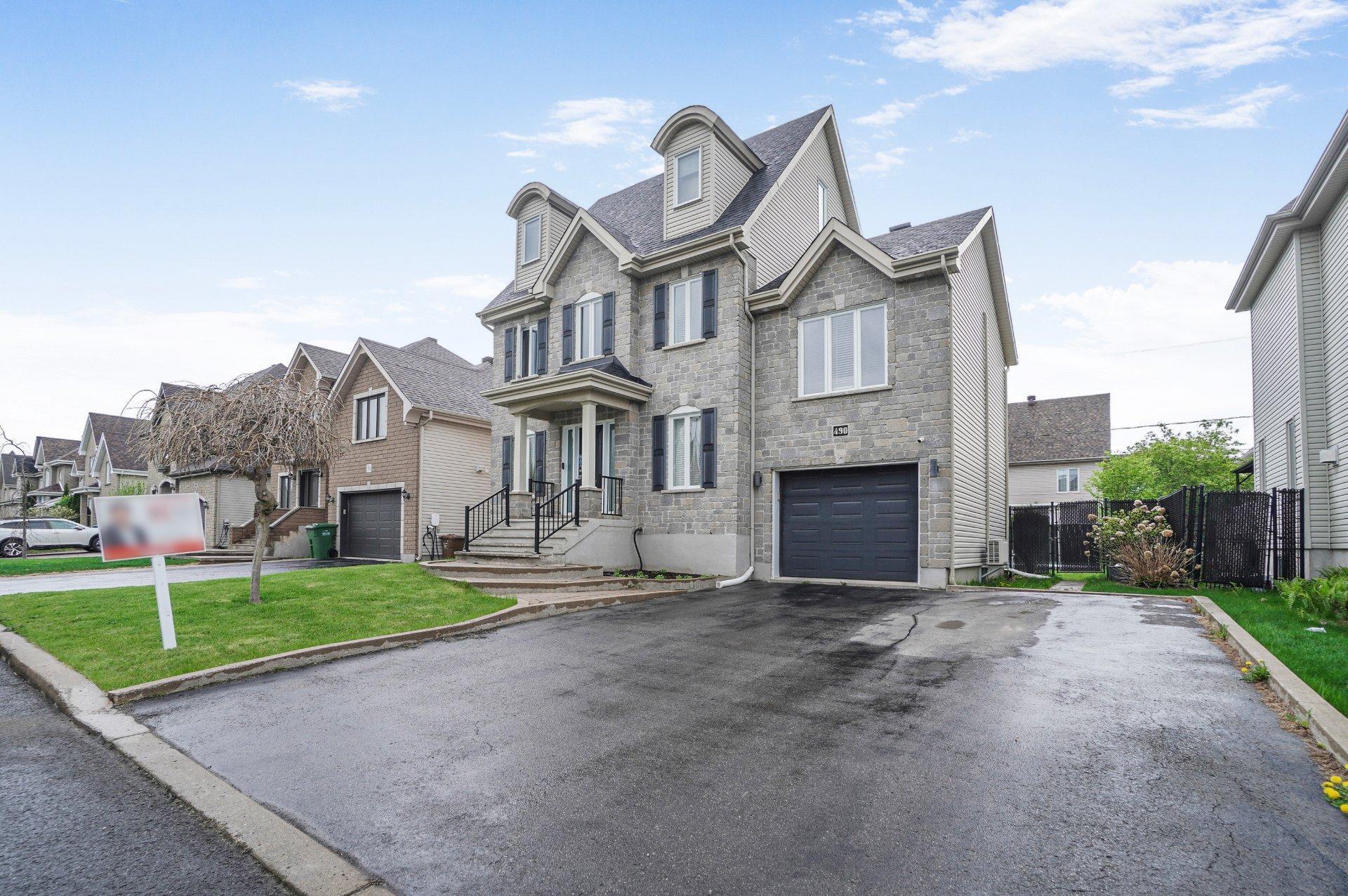 









490


Rue des Cheminots

,
Delson,




QC
J5B2J4


