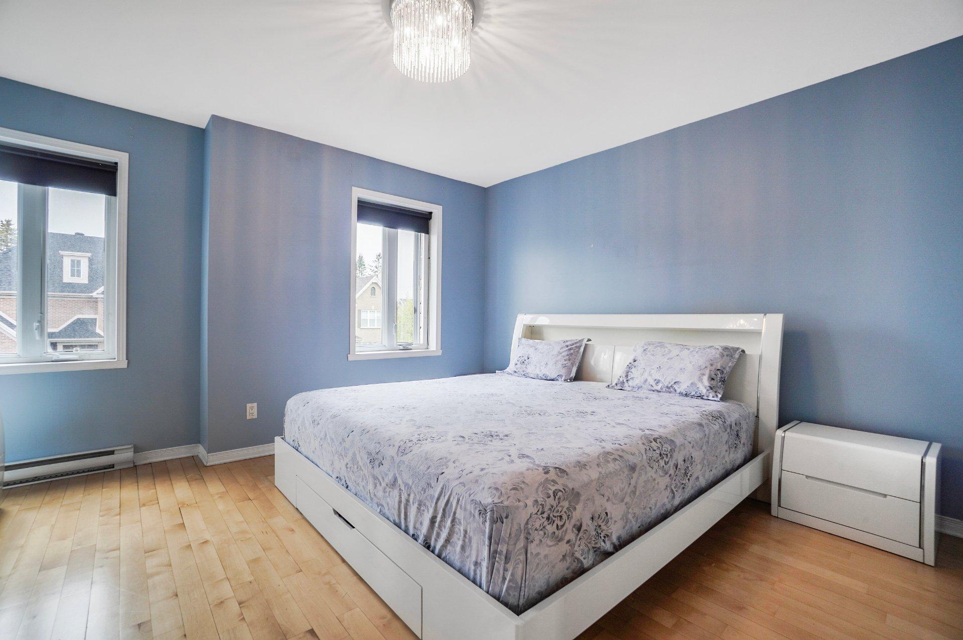 









490


Rue des Cheminots

,
Delson,




QC
J5B2J4

