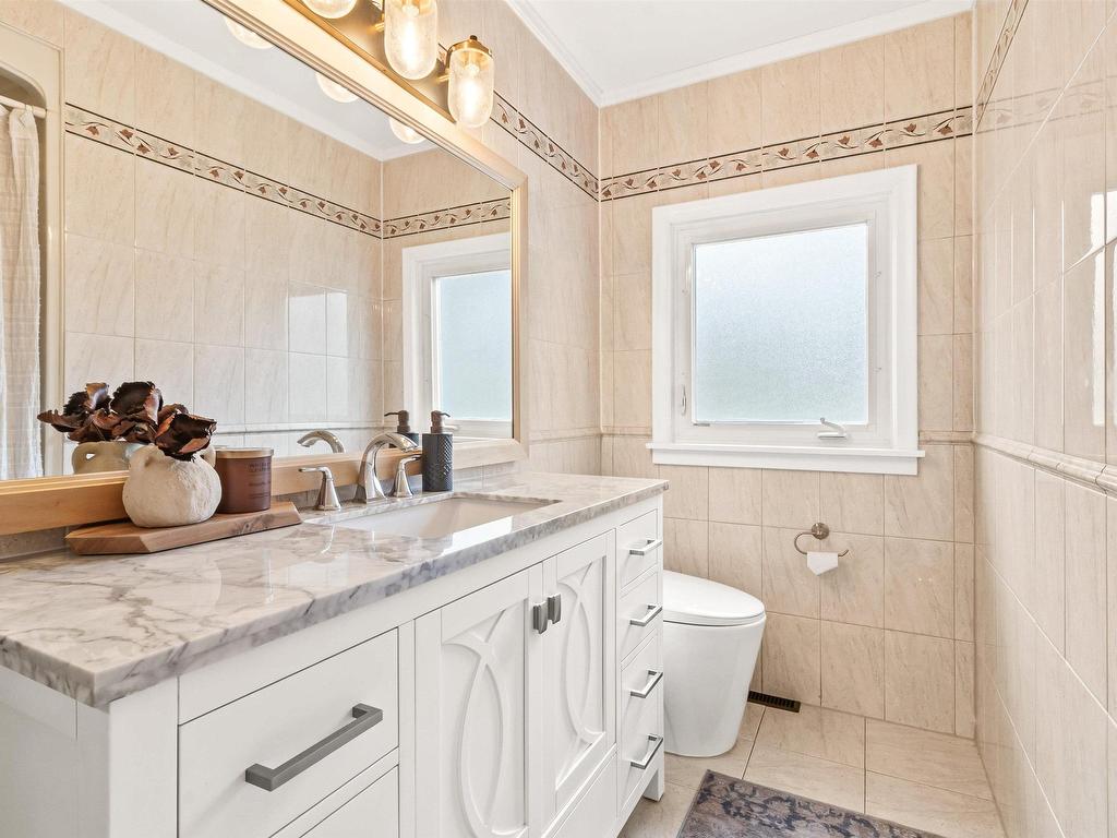 












2935 Joseph Howe Drive

,
Halifax,




NS
B3L 4H1

