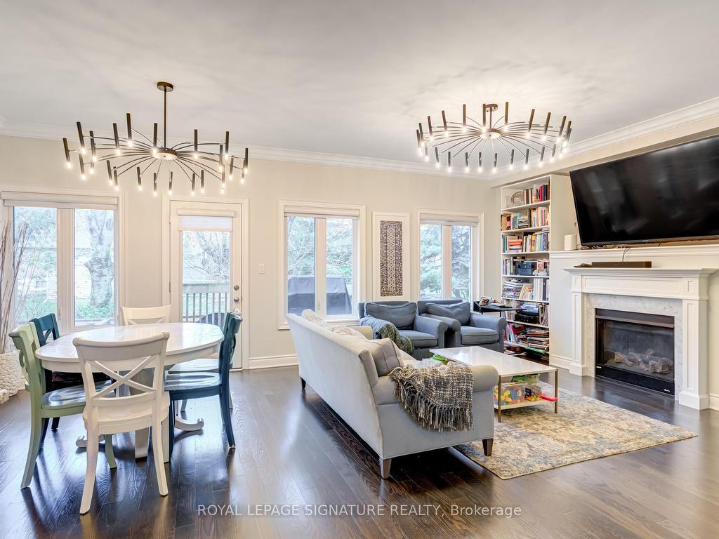 









1223


Azinger

Lane,
Mississauga,




ON
L5E 0A7

