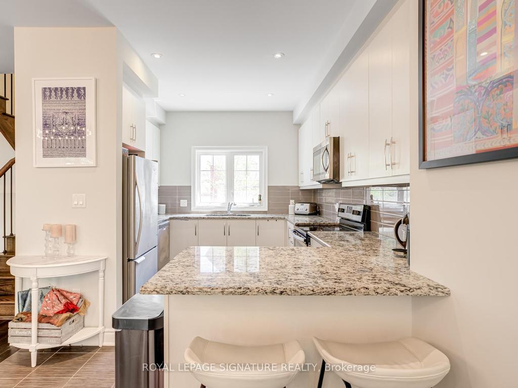 









1223


Azinger

Lane,
Mississauga,




ON
L5E 0A7

