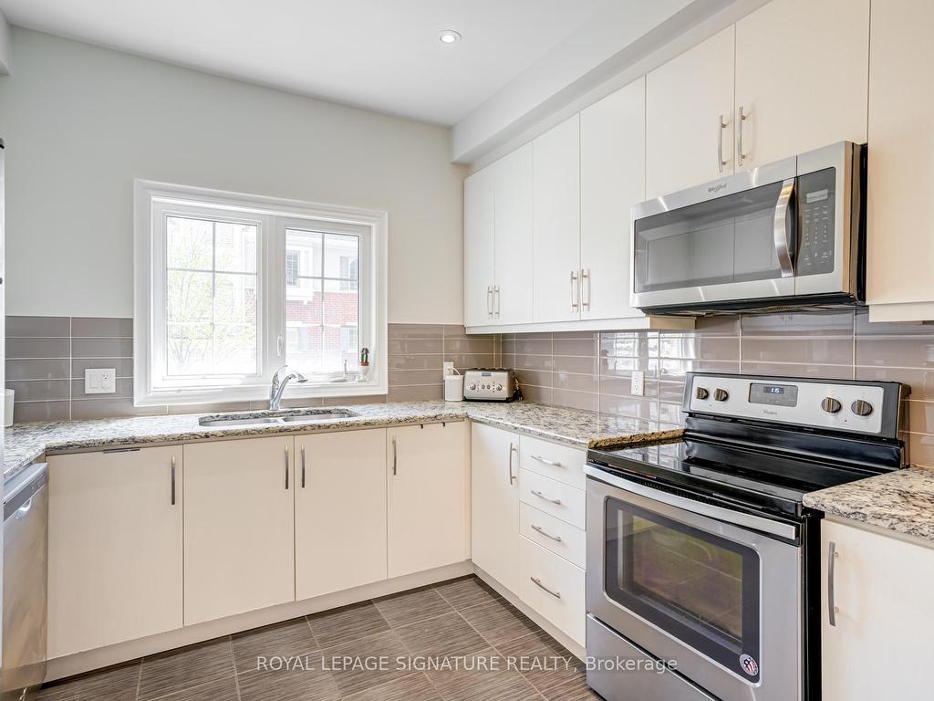 









1223


Azinger

Lane,
Mississauga,




ON
L5E 0A7

