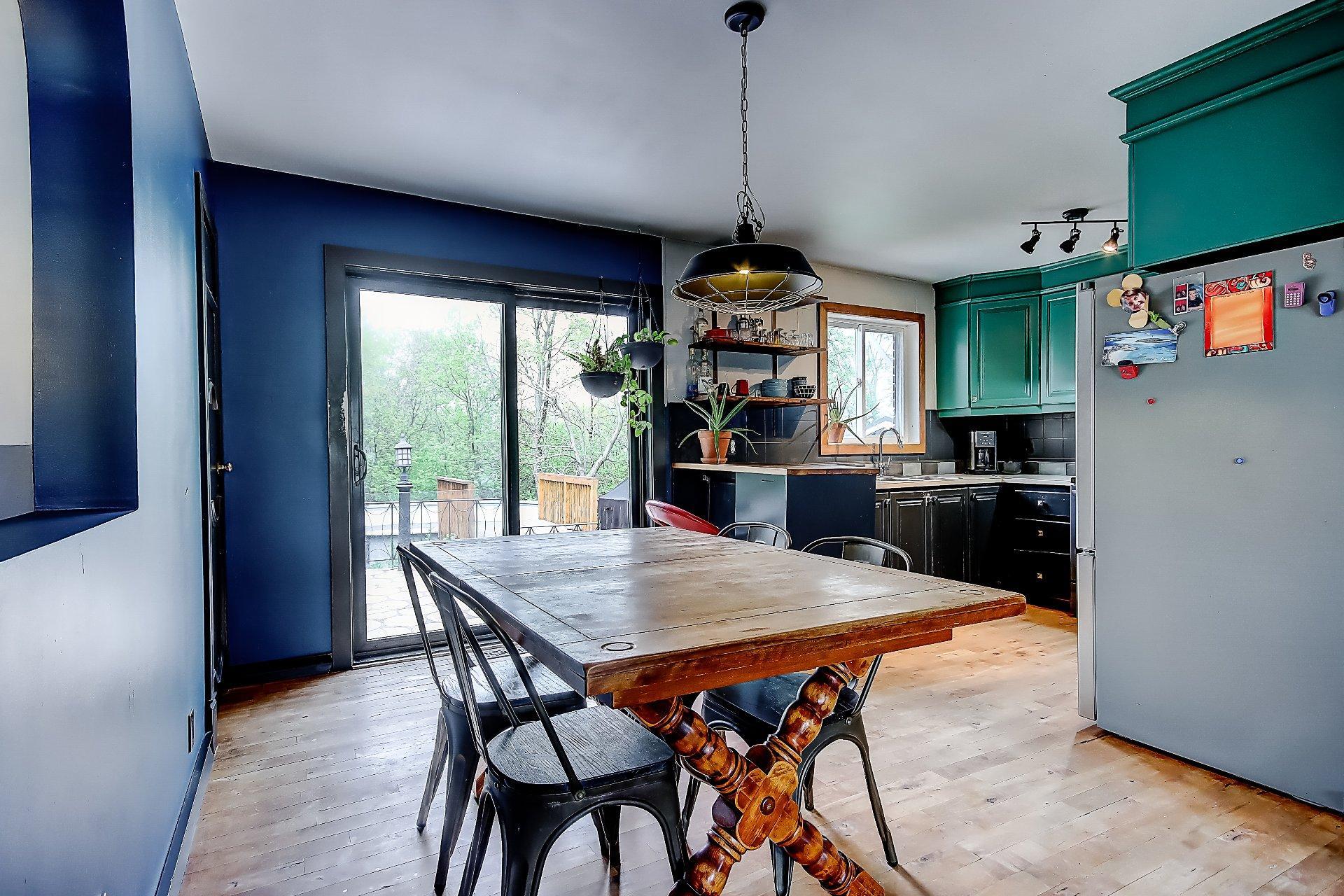 









270


Rue De Beaujour

,
Saint-Jean-sur-Richelieu,




QC
J2X3W2

