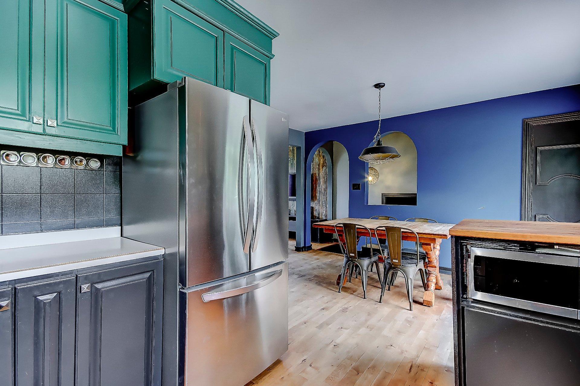 









270


Rue De Beaujour

,
Saint-Jean-sur-Richelieu,




QC
J2X3W2

