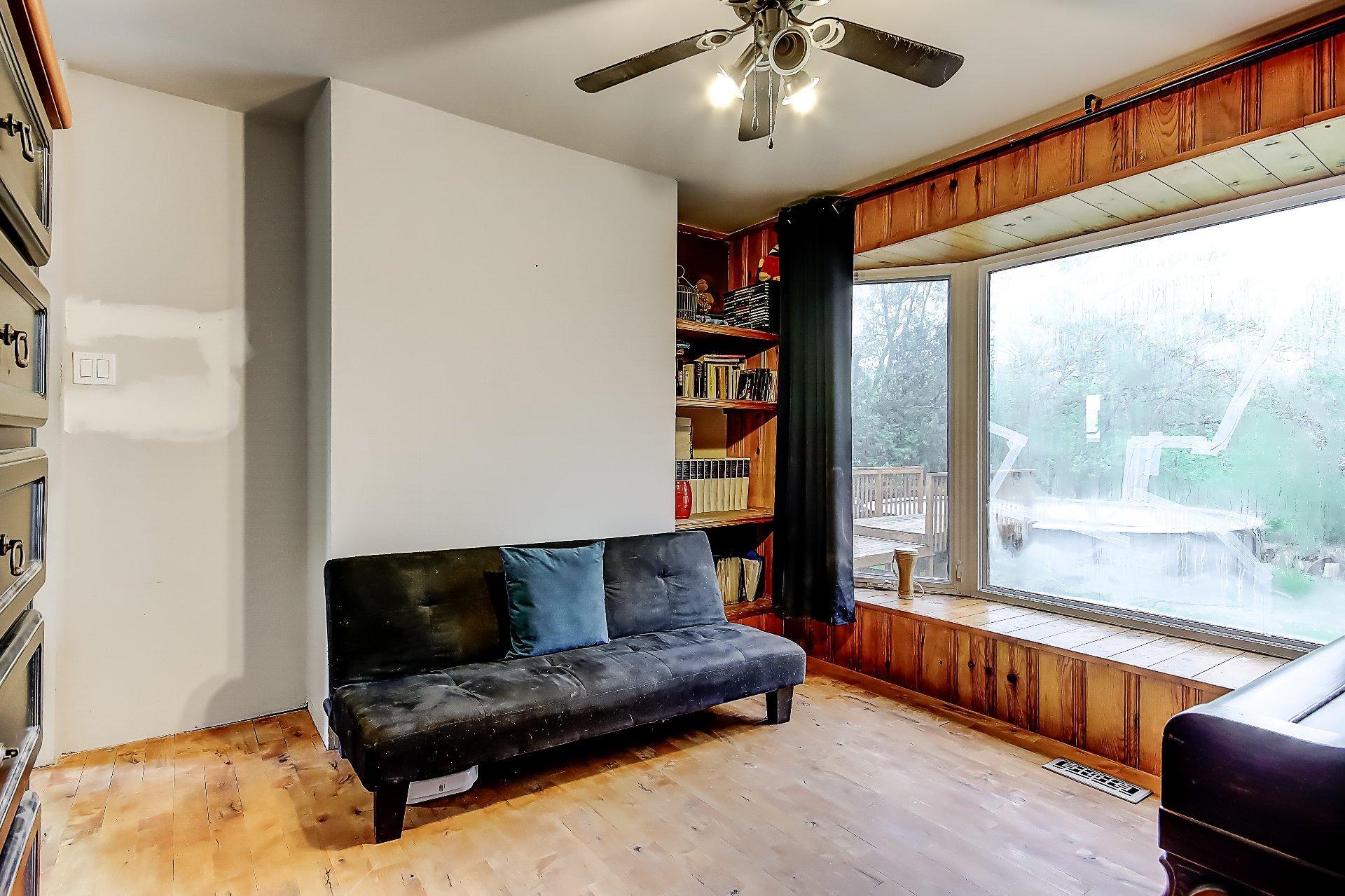 









270


Rue De Beaujour

,
Saint-Jean-sur-Richelieu,




QC
J2X3W2


