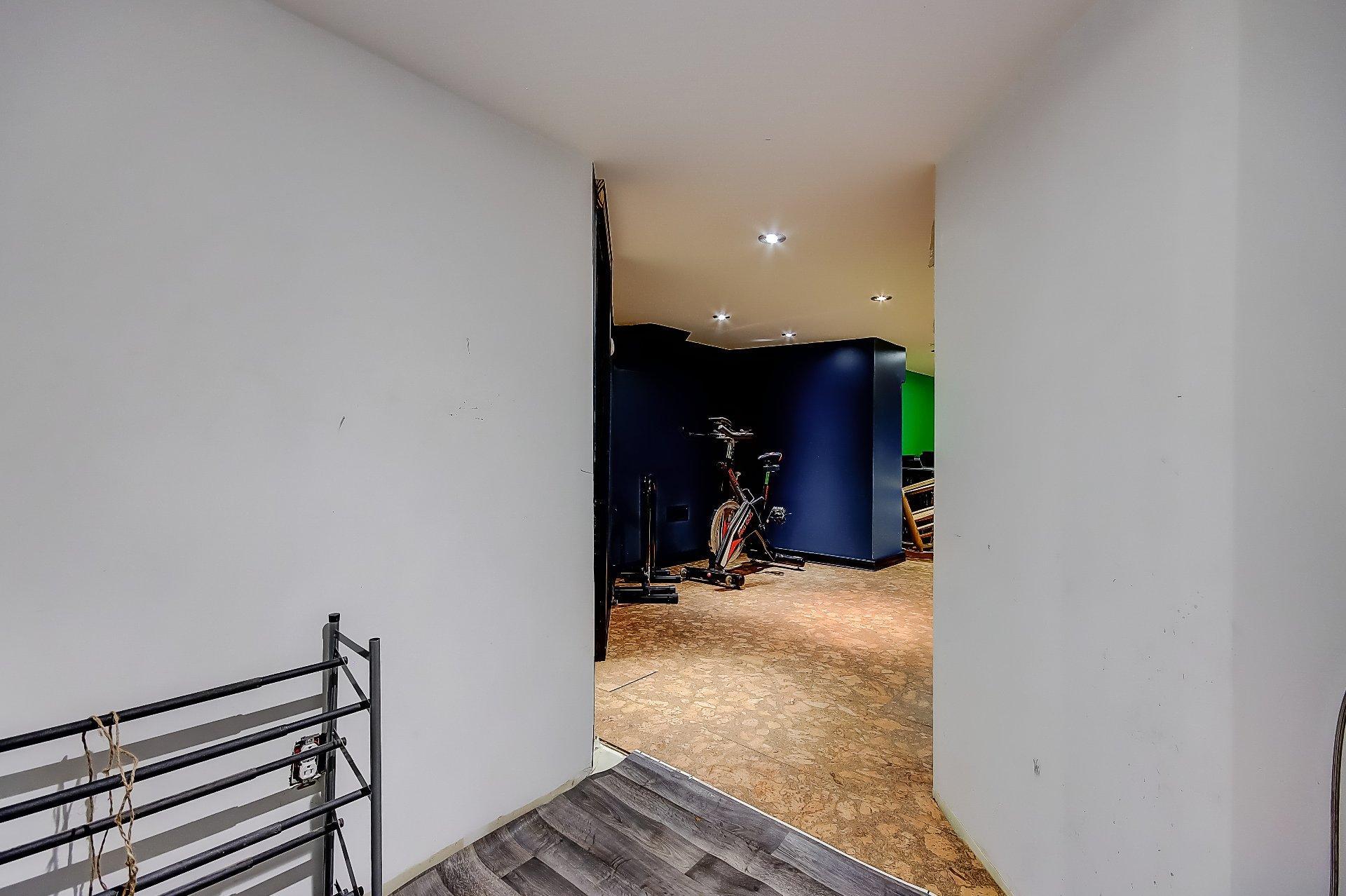 









270


Rue De Beaujour

,
Saint-Jean-sur-Richelieu,




QC
J2X3W2


