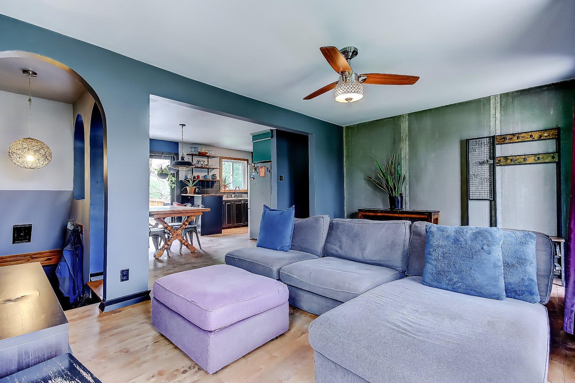 









270


Rue De Beaujour

,
Saint-Jean-sur-Richelieu,




QC
J2X3W2

