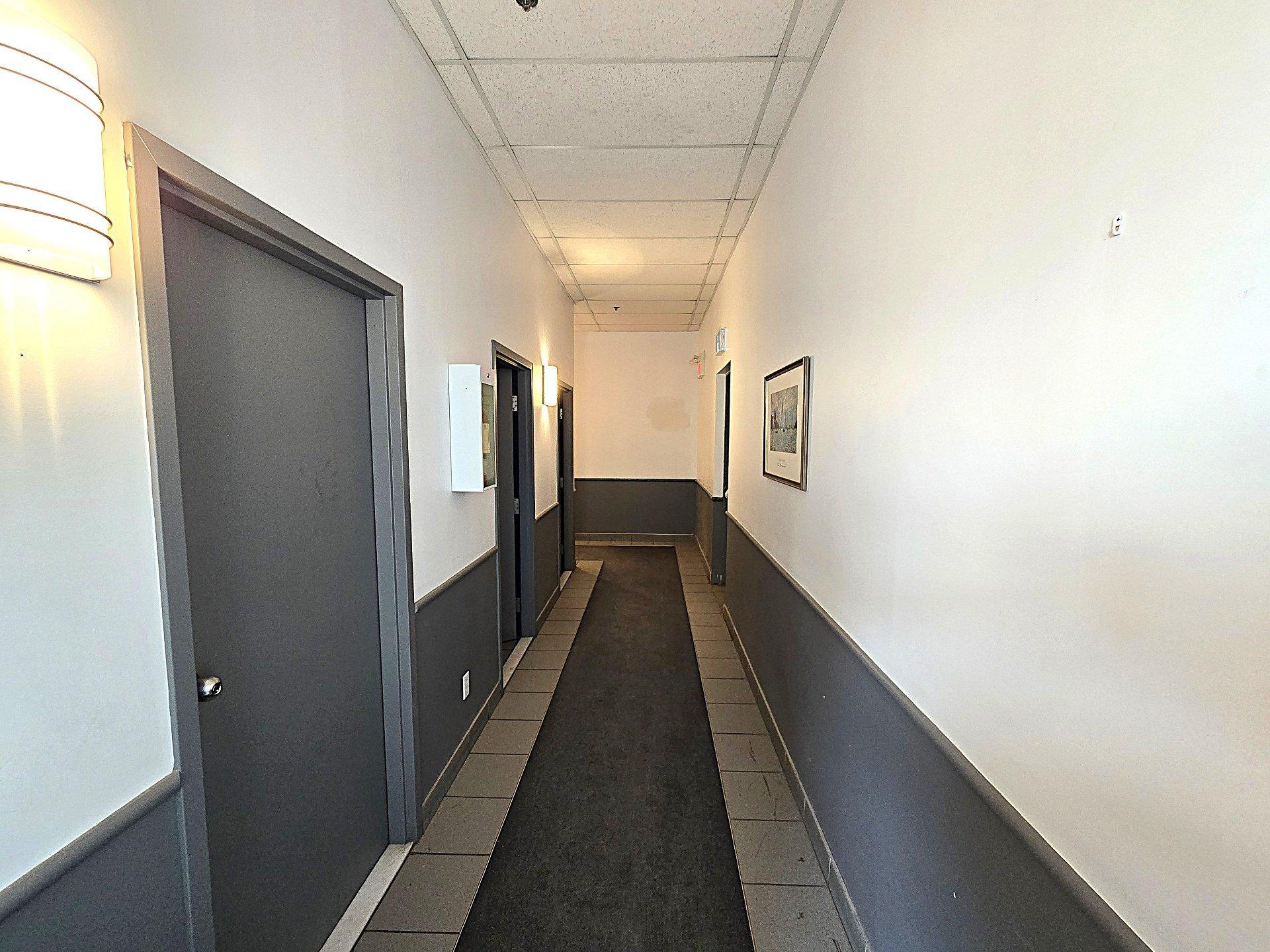 









2728


Boul. Daniel-Johnson

, 202,
Laval (Chomedey),




QC
H7P5Z7

