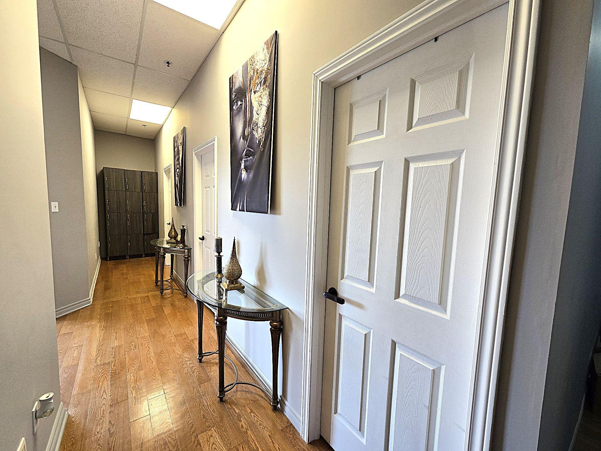









2728


Boul. Daniel-Johnson

, 202,
Laval (Chomedey),




QC
H7P5Z7

