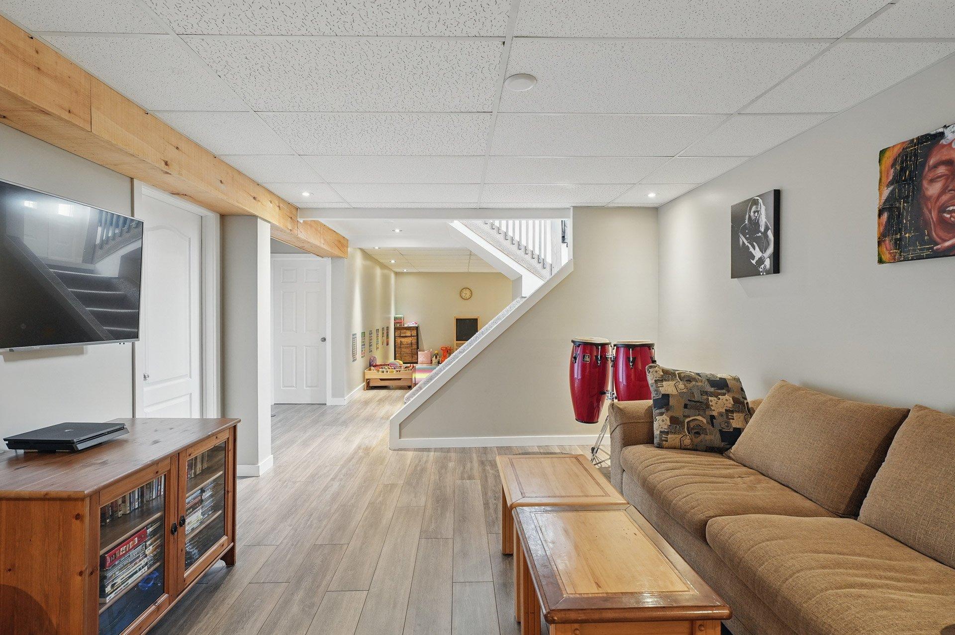 









20


Ch. de Chambord

,
Gatineau (Gatineau),




QC
J8R3H2

