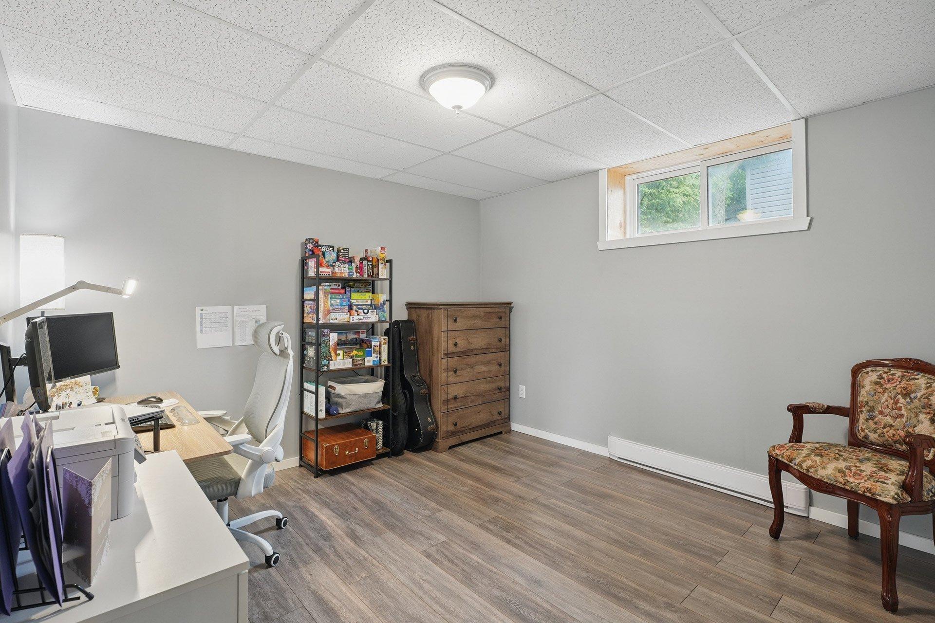 









20


Ch. de Chambord

,
Gatineau (Gatineau),




QC
J8R3H2

