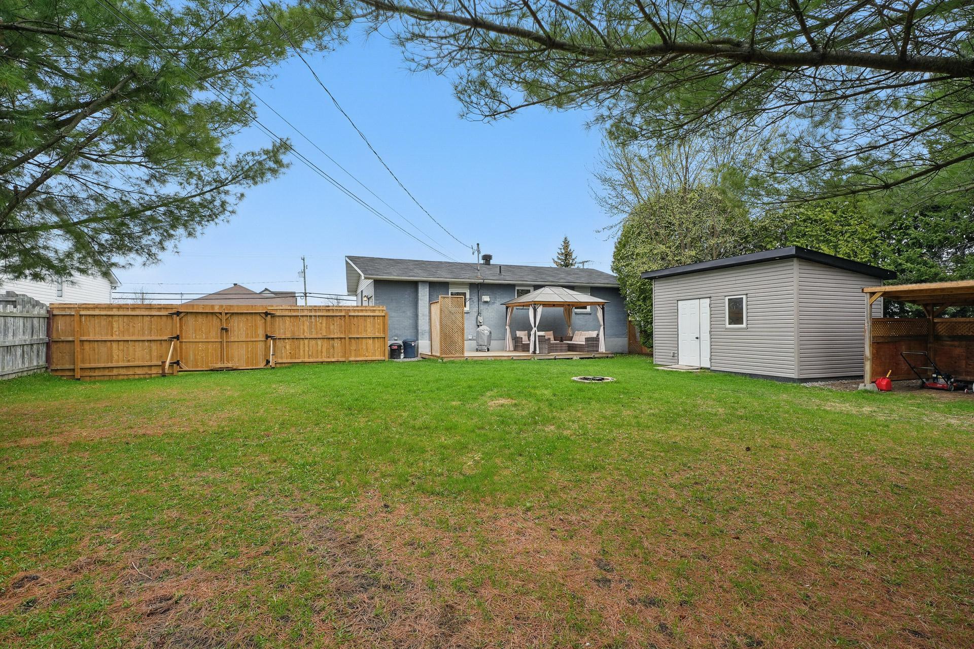 









20


Ch. de Chambord

,
Gatineau (Gatineau),




QC
J8R3H2

