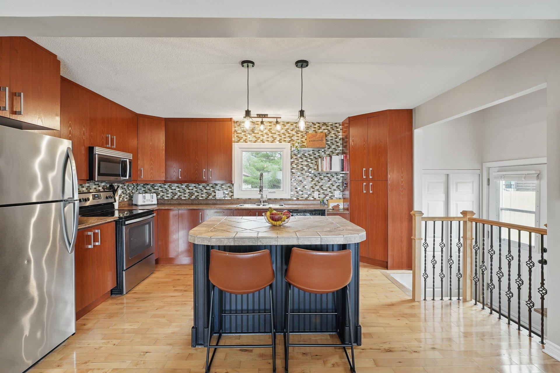 









20


Ch. de Chambord

,
Gatineau (Gatineau),




QC
J8R3H2

