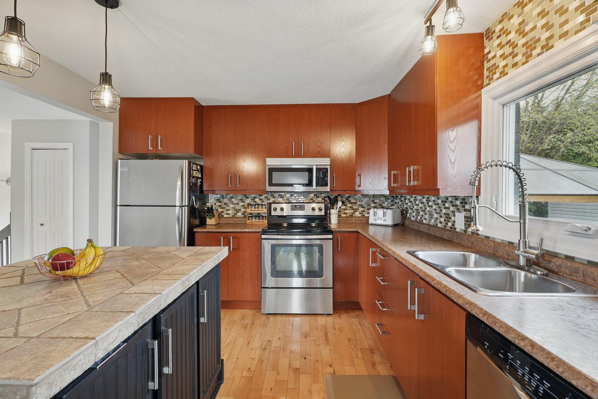 









20


Ch. de Chambord

,
Gatineau (Gatineau),




QC
J8R3H2


