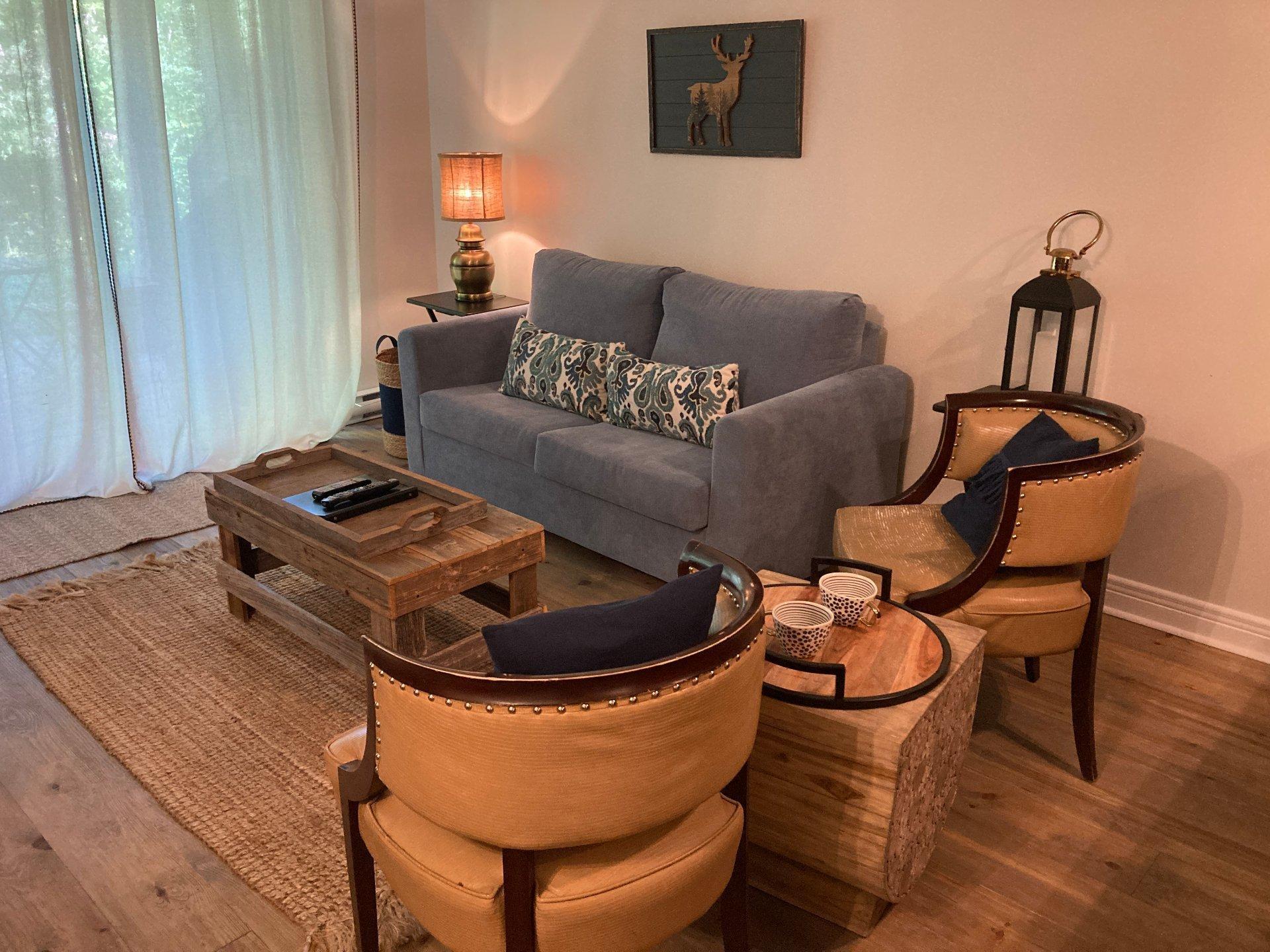 









195


Rue du Mont-Plaisant

, 3,
Mont-Tremblant,




QC
J8E1L2

