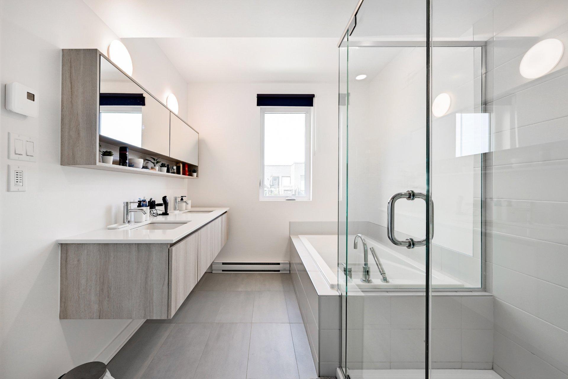 









2778


Rue Gilford

, 7,
Montréal (Rosemont/La Petite-Patrie),




QC
H1Y2B7

