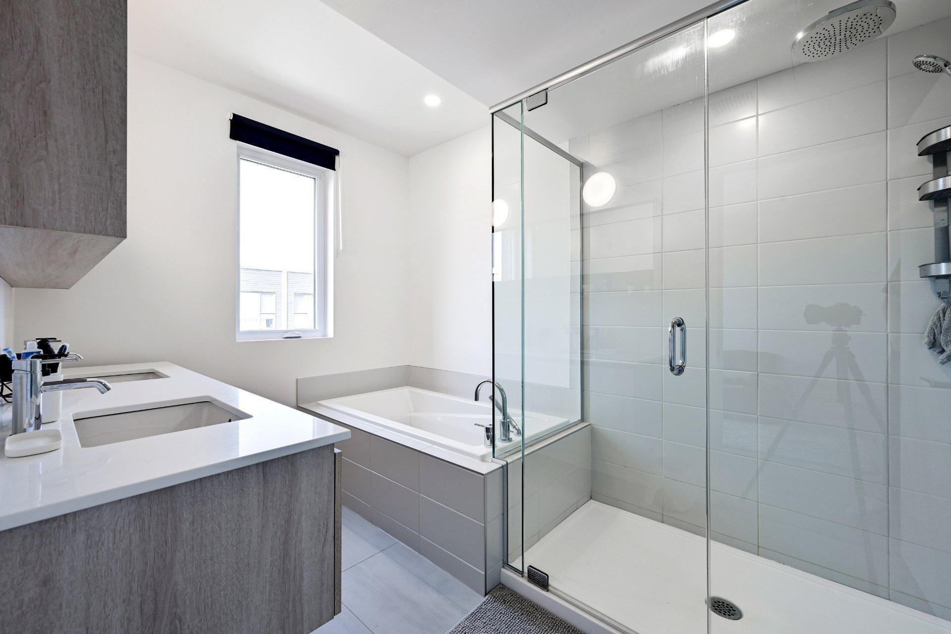 









2778


Rue Gilford

, 7,
Montréal (Rosemont/La Petite-Patrie),




QC
H1Y2B7

