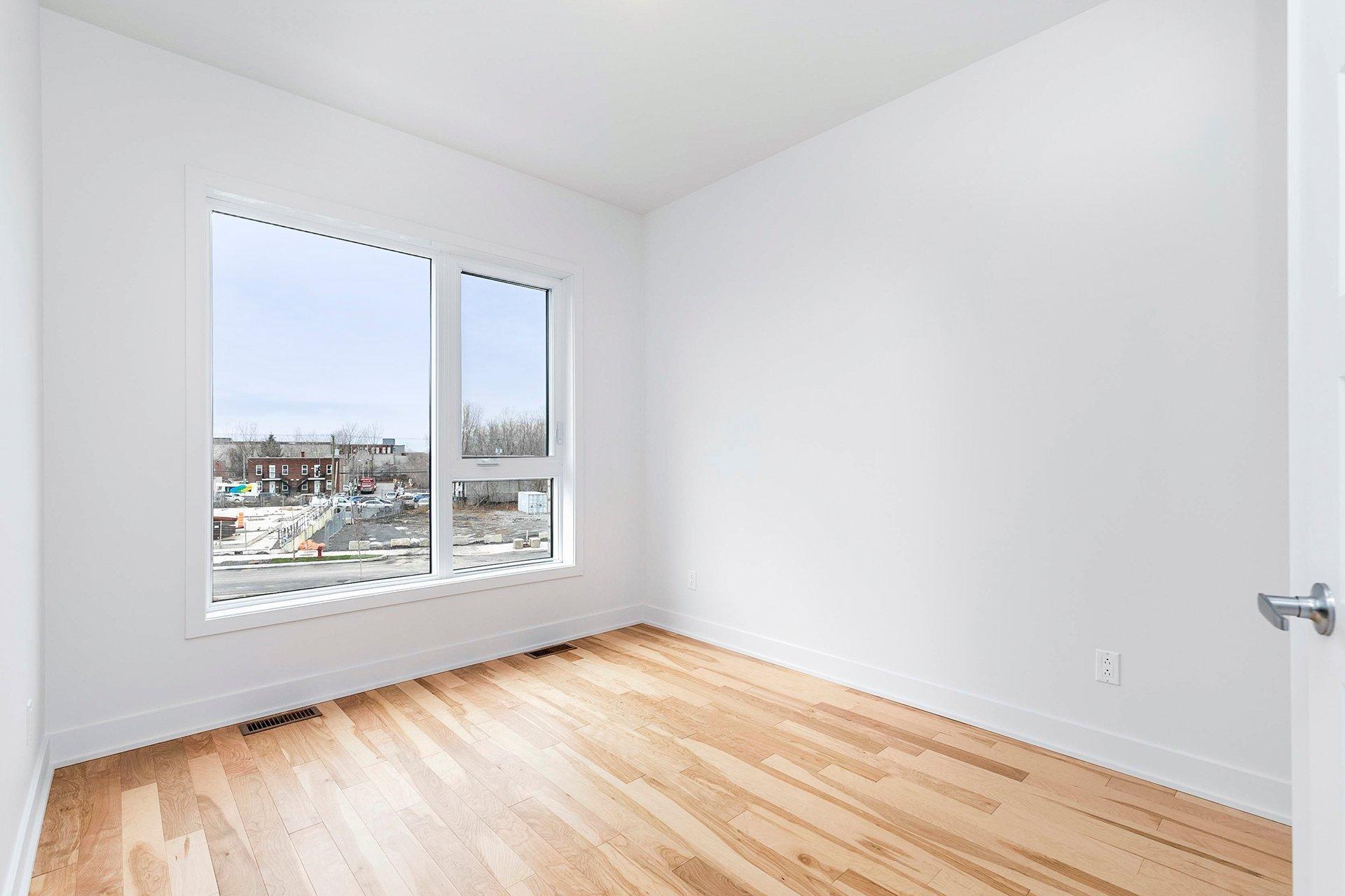 









206


Av. Jenkins

,
Montréal (Lachine),




QC
H8S0B5

