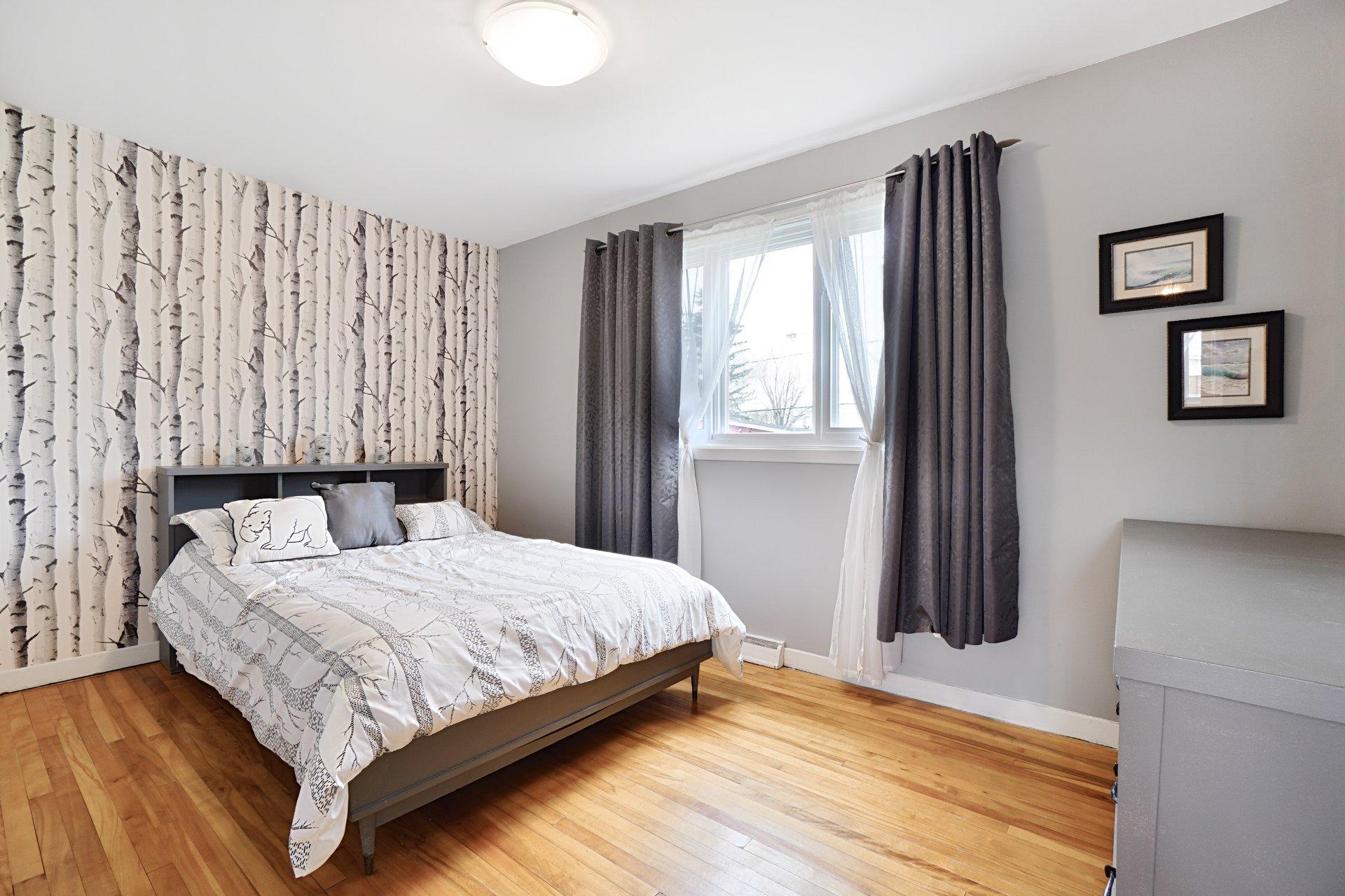 









2246


Rue de Perse

,
Laval (Vimont),




QC
H7K1P3

